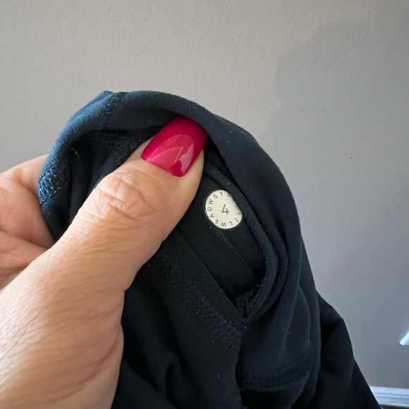 Lululemon Athletica Teal Mesh Cutout High Rise Leggings - Picture 6 of 6